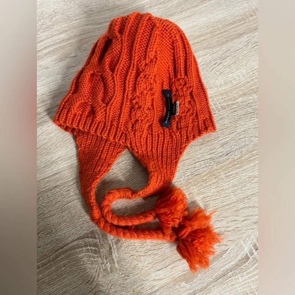VTG Banana Republic Unisex Orange Sift Wool Chunky Cable Knit EarflapsBeanie Hat
